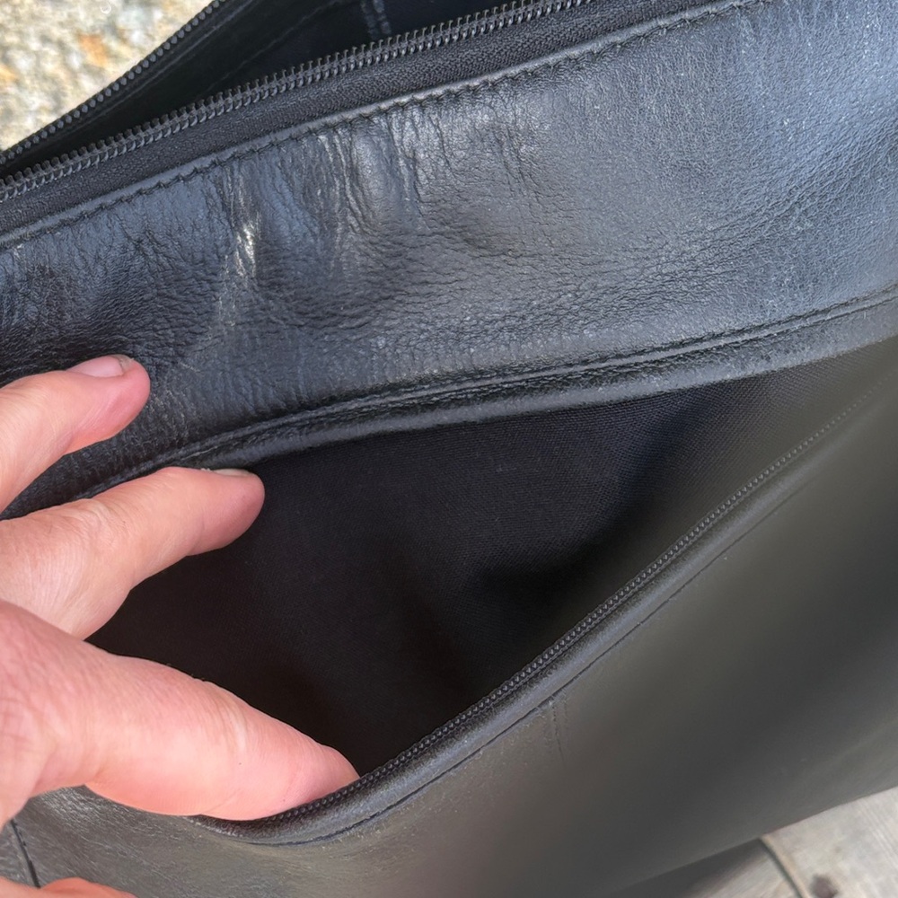 Classic Derek Alexander genuine leather crossbody bag - Picture 5 of 10